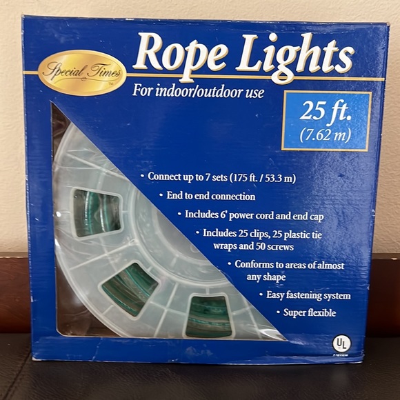 NWOT Christmas 25 FT Long Green Rope Lights For Indoor/Outdoor Use - Picture 1 of 8